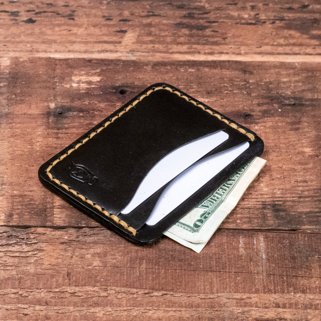 Men’s Slim Leather Wallets Make Good Gifts