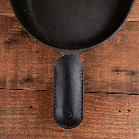 Cast Iron Mitten in Black Leather