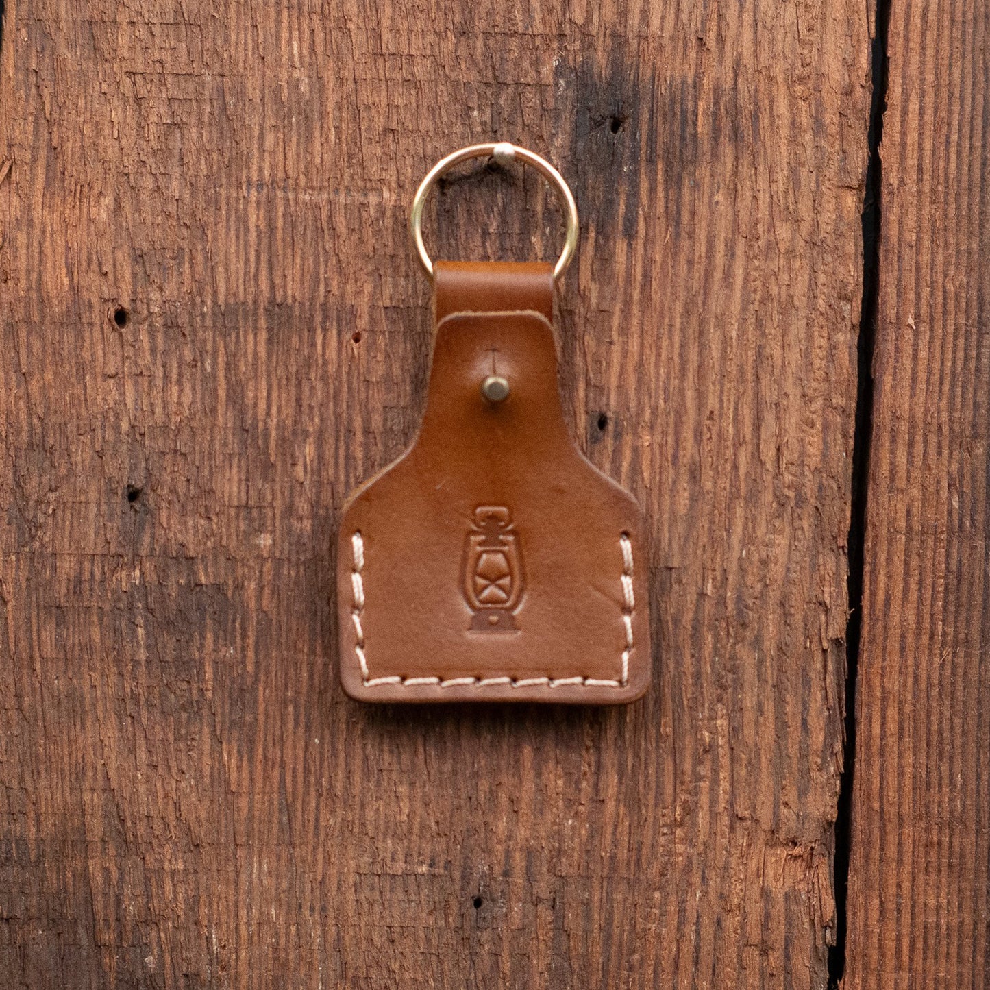 Apple AirTag Keychain in Walnut