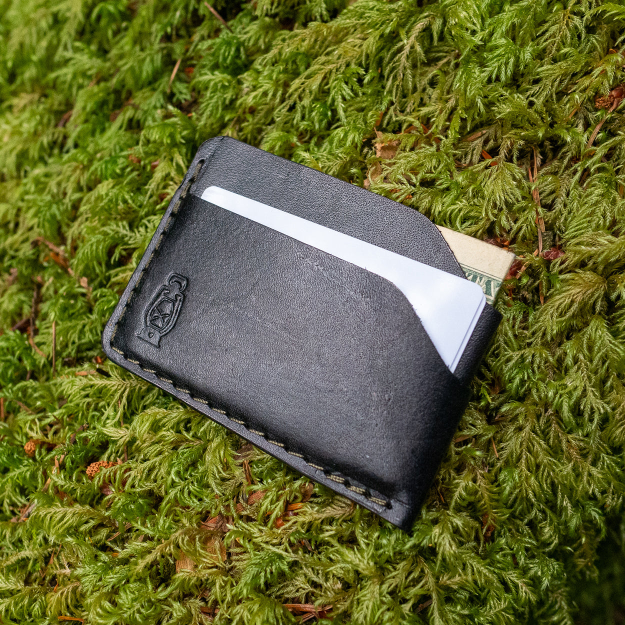 Detail of the Rustler Horizontal in Black Leather by Dark Forest